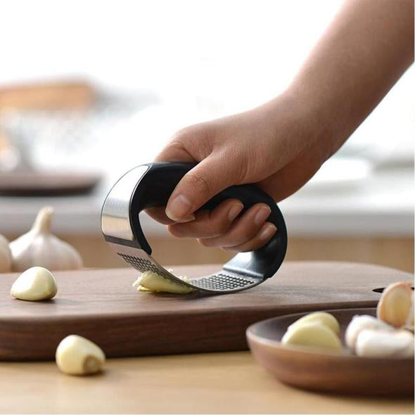 Stainless Steel Garlic Presser Kitchen Manual Garlic Mincer Chopping